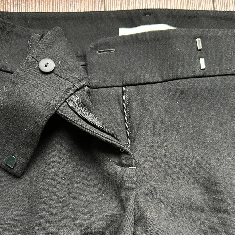 💚💚EUC LOFT Black Trousers💚💚